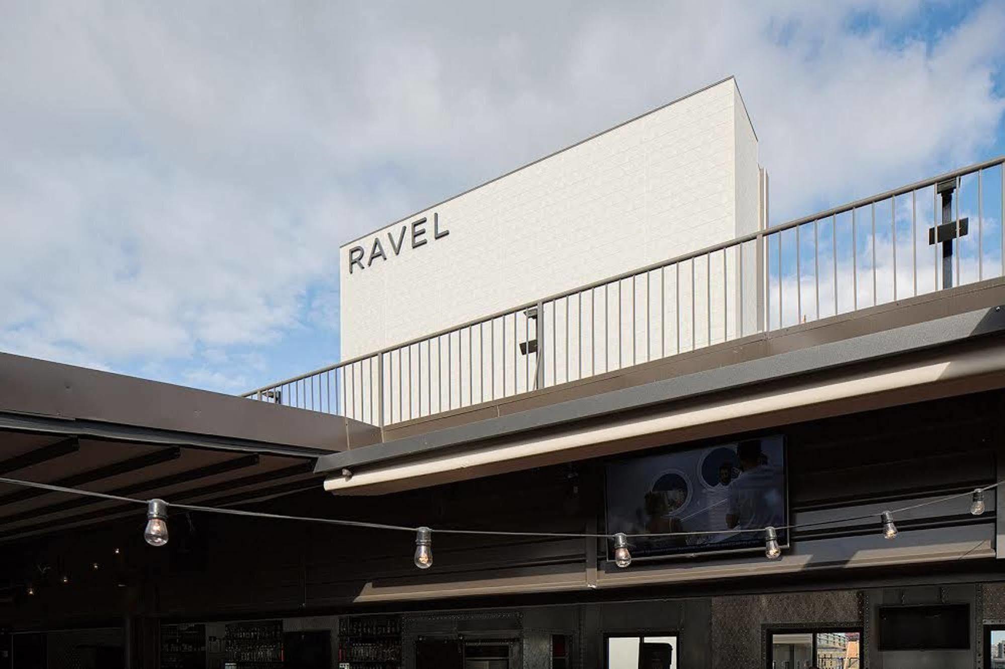 Ravel Hotel Trademark Collection By Wyndham New York City Exterior photo